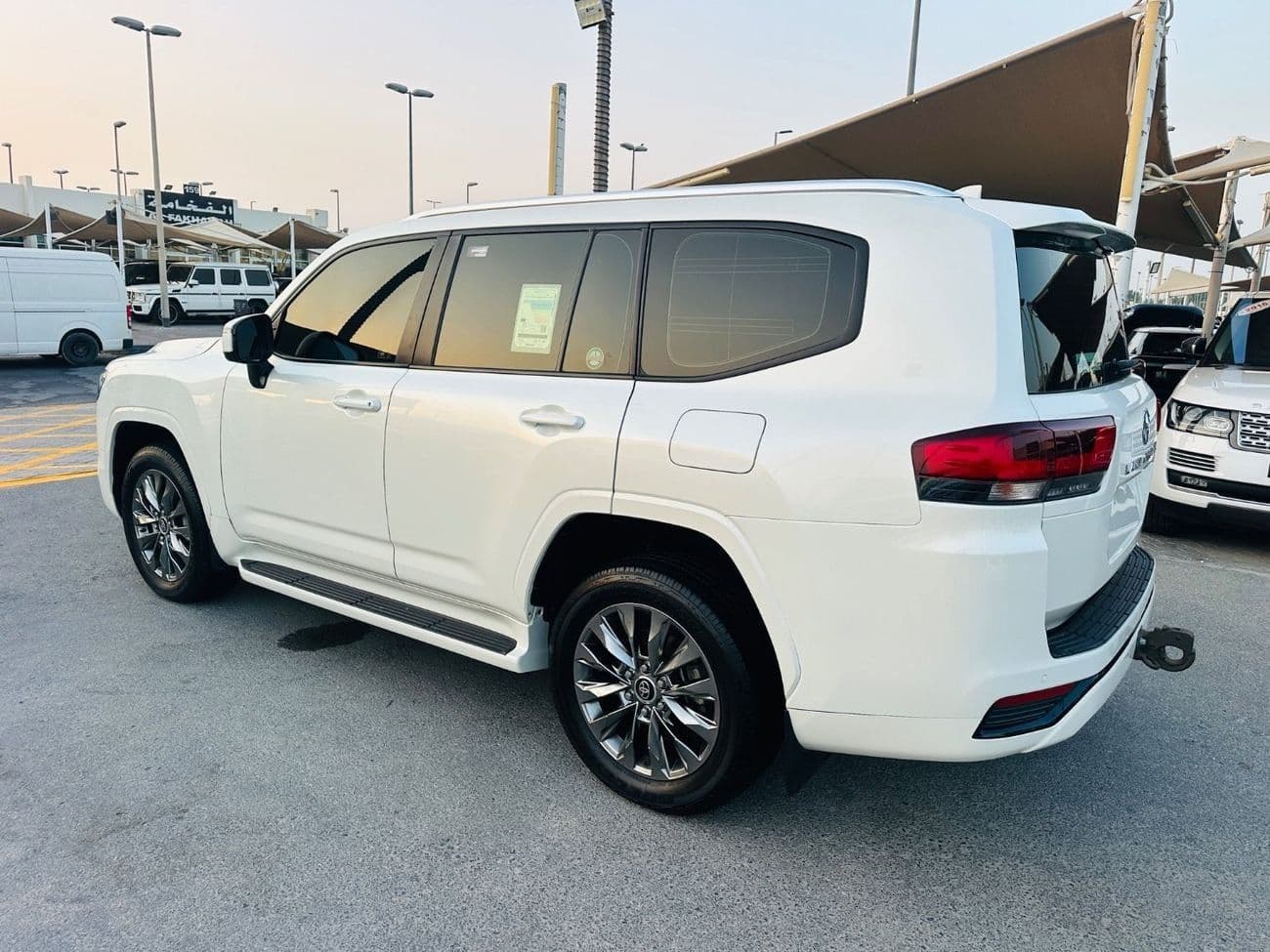 2024 Toyota Land Cruiser GXR thumbnail 6