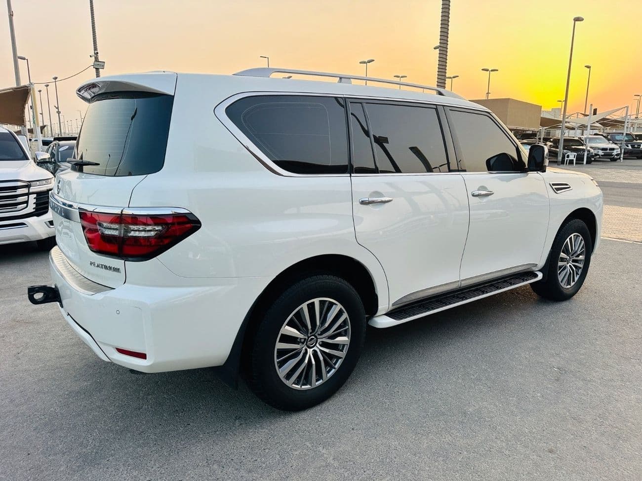 2021 Nissan Patrol SE PLATINUM CITY thumbnail 4