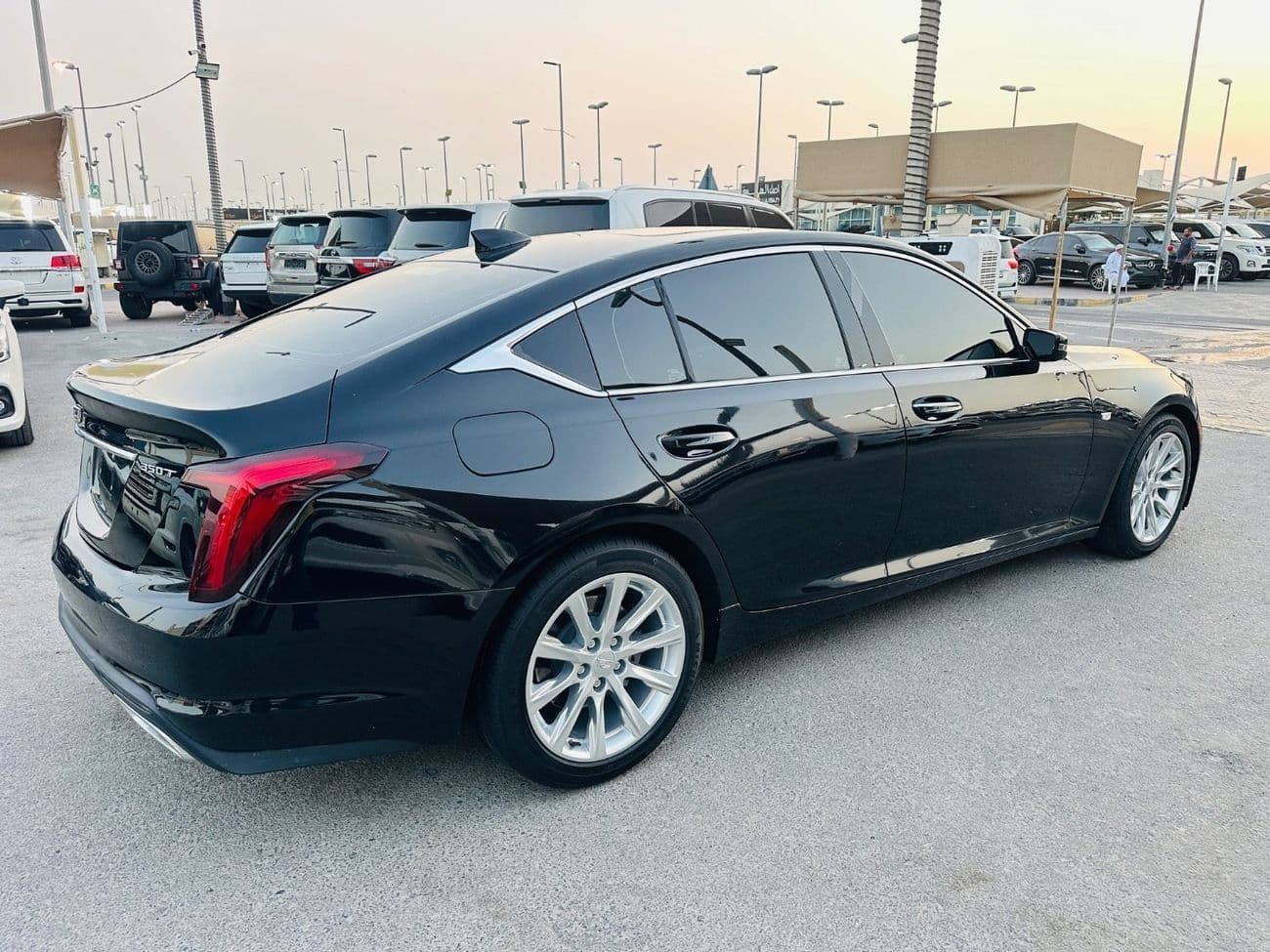 2021 Cadillac CT5 PREMIUM LUXURY thumbnail 4