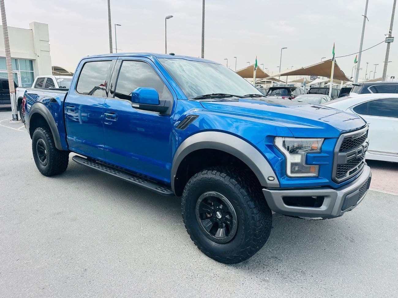 2018 Ford F 150 RAPTOR CREW CAB LUX thumbnail 3