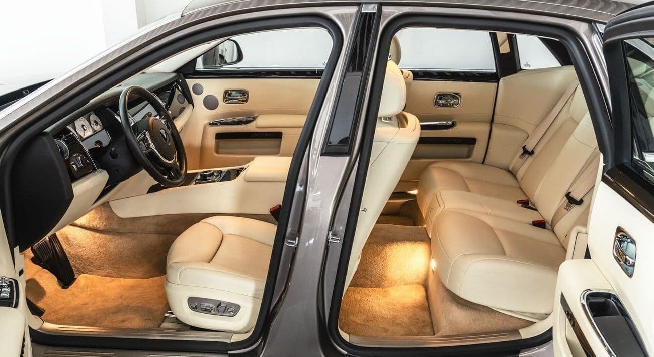 2016 Rolls Royce Ghost SWB thumbnail 8