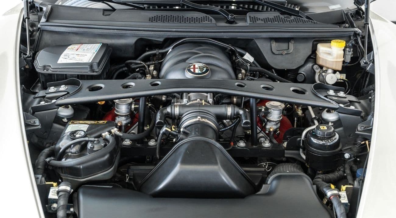 2010 Alfa Romeo 8C Spider thumbnail 8