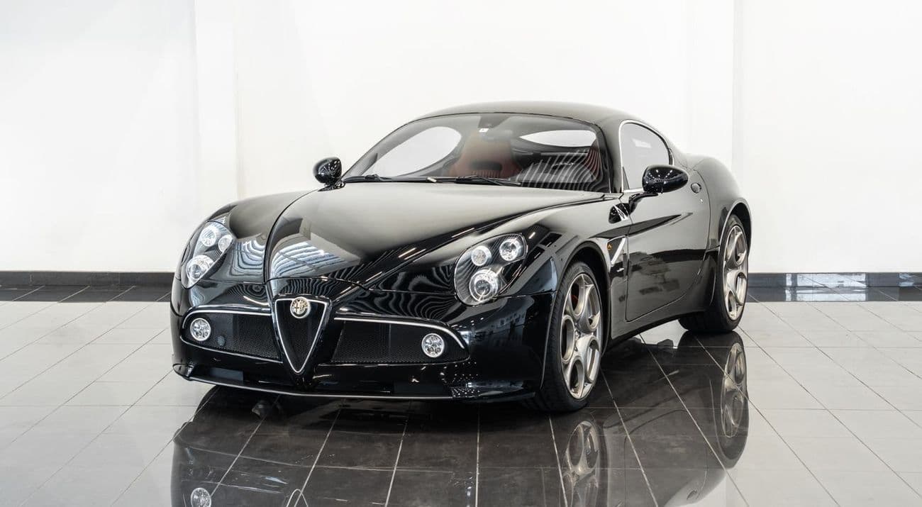 2010 Alfa Romeo 8C Competizione Coupe 8C thumbnail 3