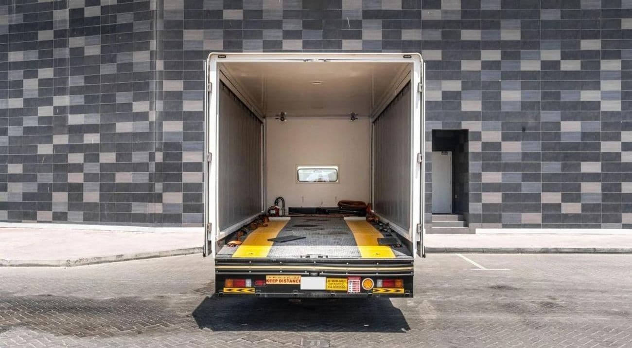2024 Hino 300 Hino Recovery Truck thumbnail 6