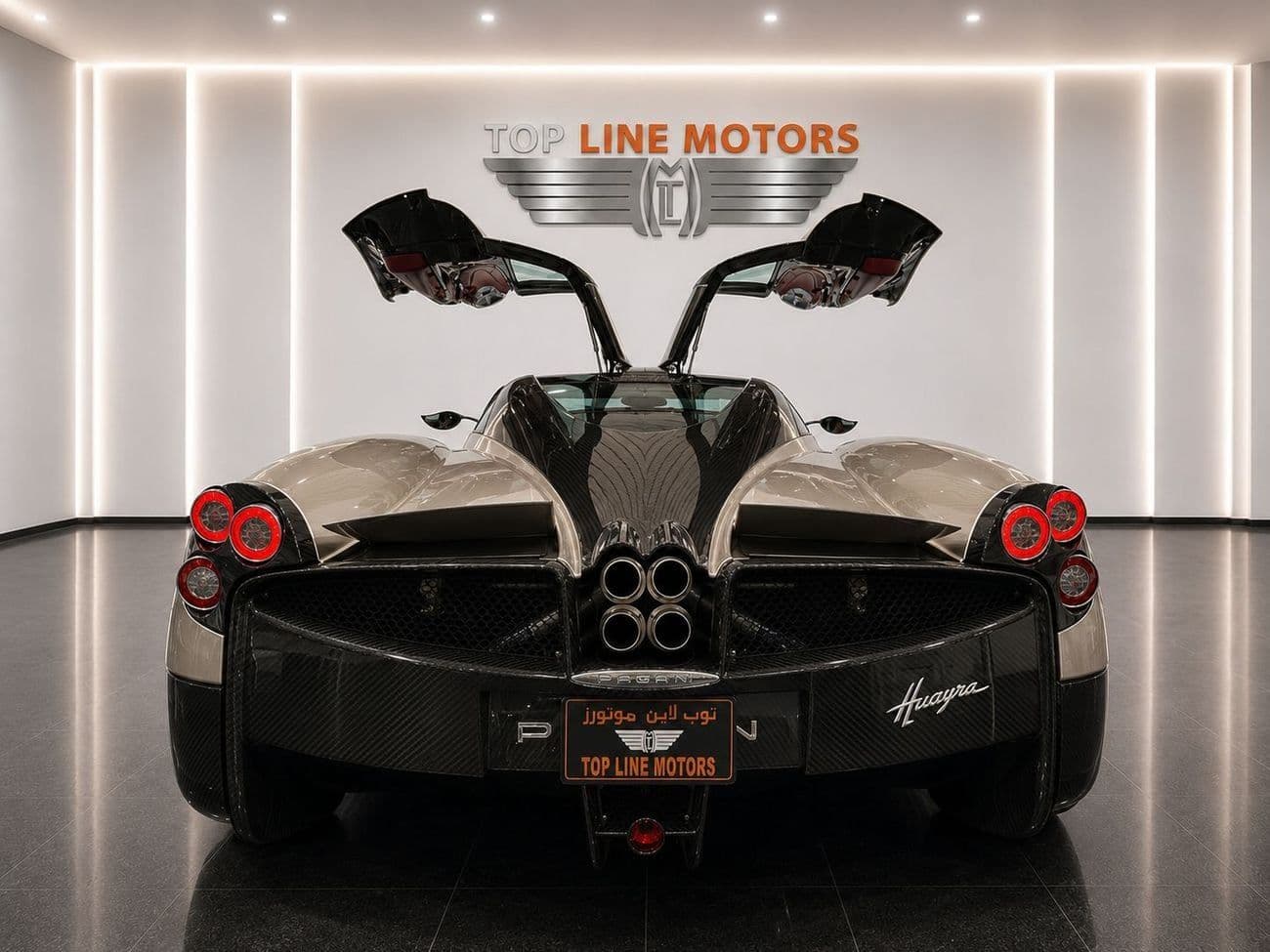 2015 Pagani Huayra STANDARD thumbnail 6