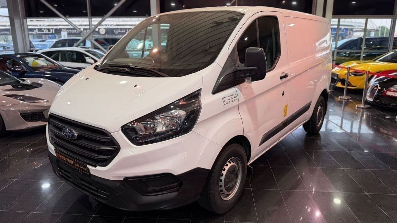 2022 Ford Transit Custom 270S thumbnail 2