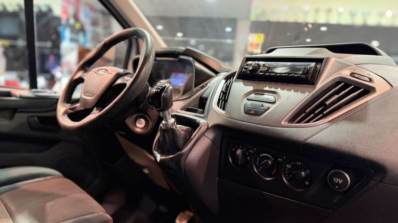 2022 Ford Transit Custom 270S thumbnail 4