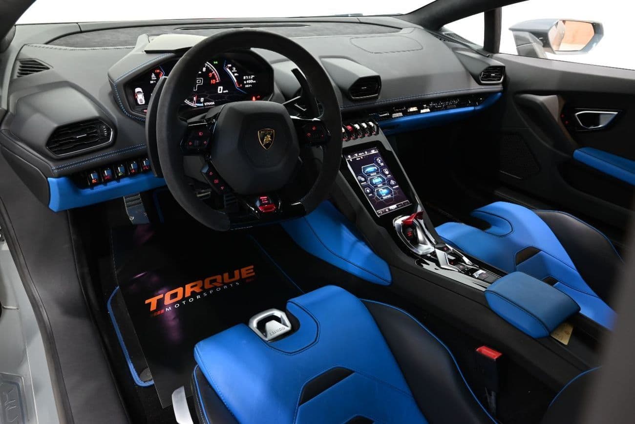 2022 Lamborghini Huracan EVO Coupe thumbnail 7
