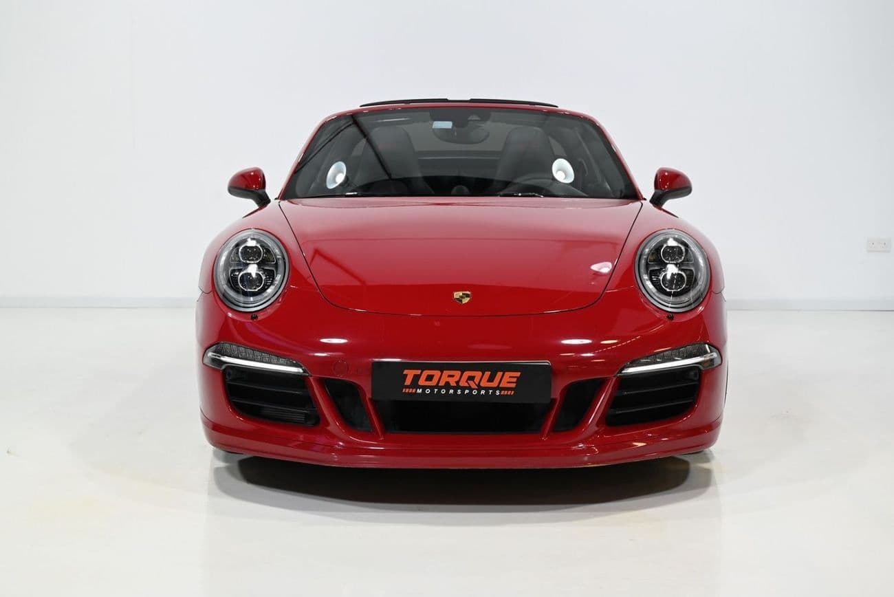 2015 Porsche 911 Targa 4 GTS thumbnail 2