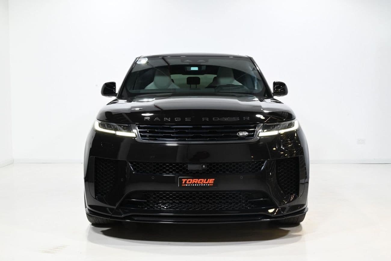 2025 Land Rover Range Rover SV thumbnail 2