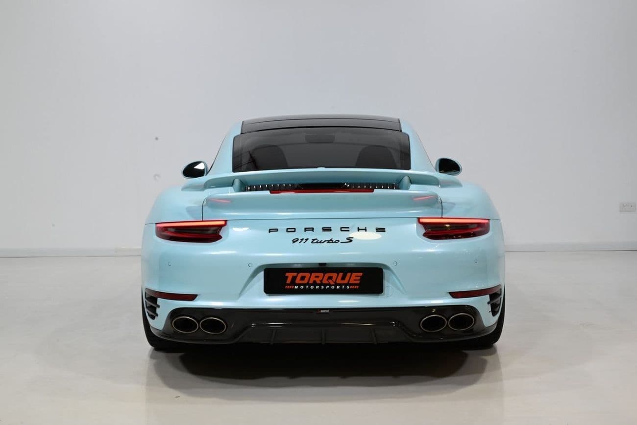 2017 Porsche 911 TURBO S thumbnail 5