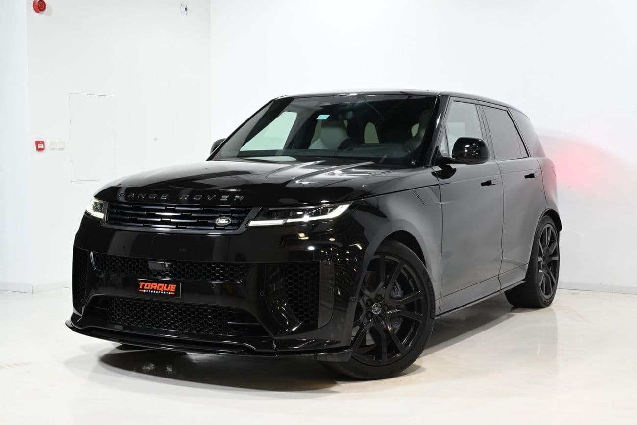 2025 Land Rover Range Rover SV thumbnail 3
