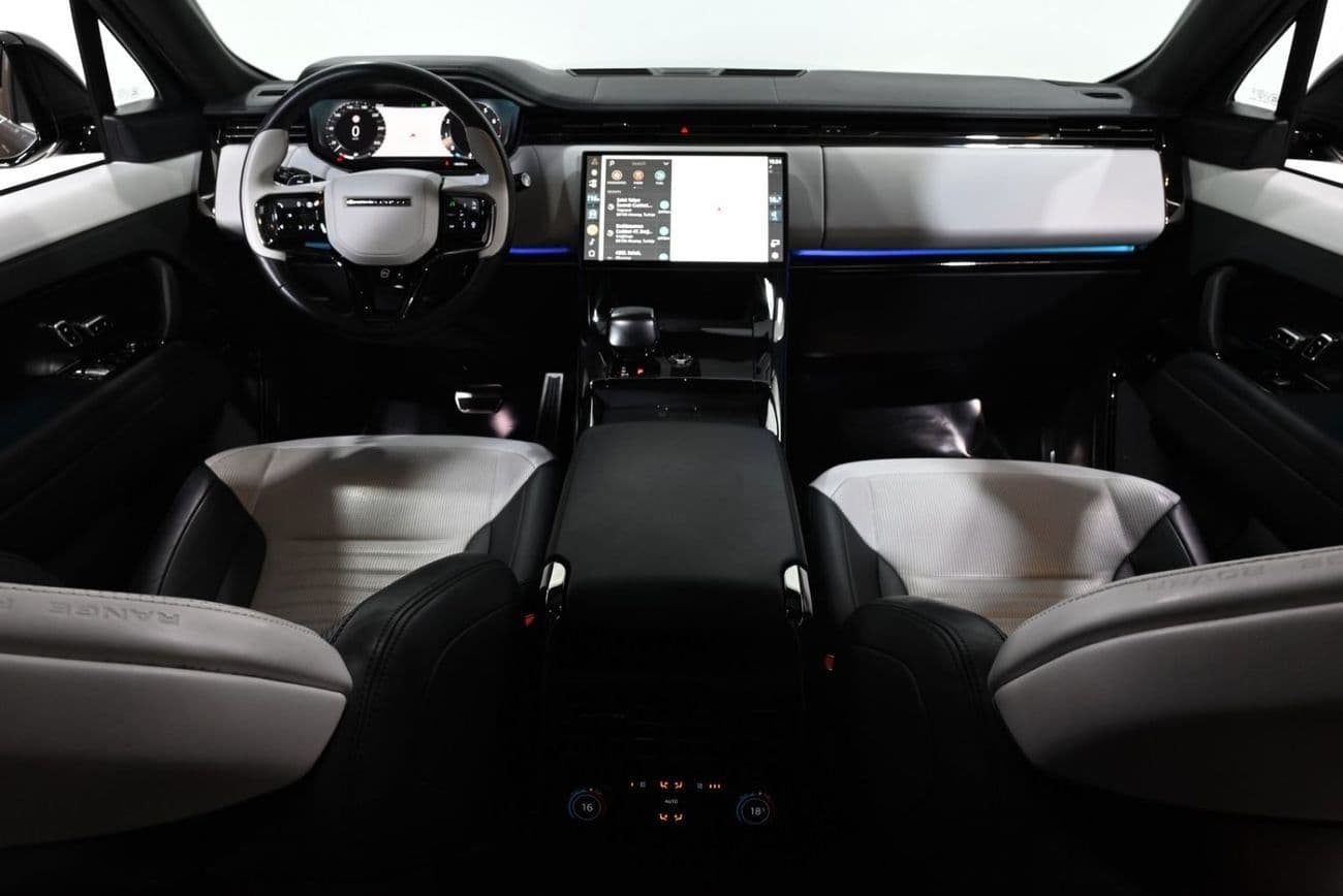2025 Land Rover Range Rover SV thumbnail 7