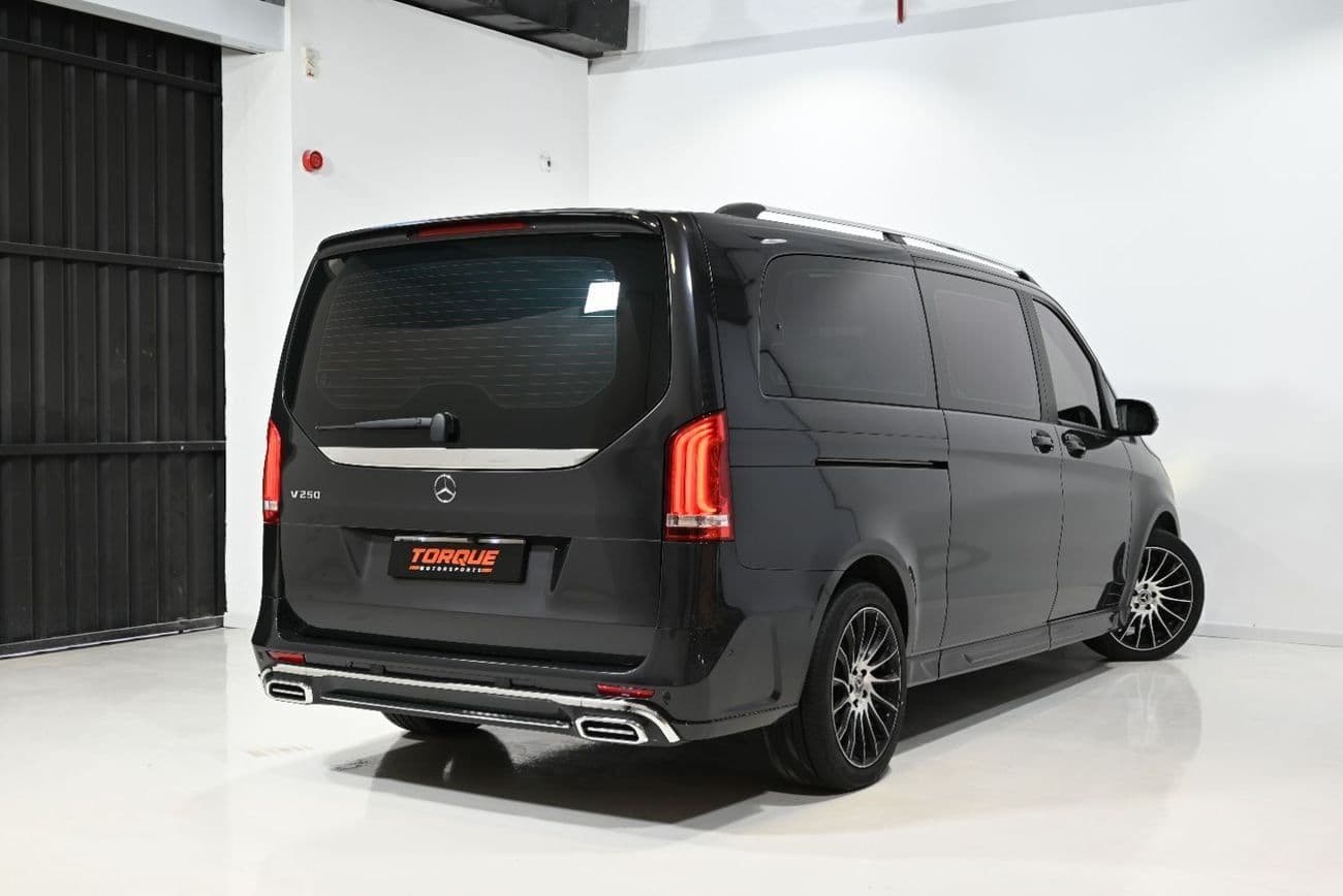 2023 Mercedes Benz V 250 thumbnail 4