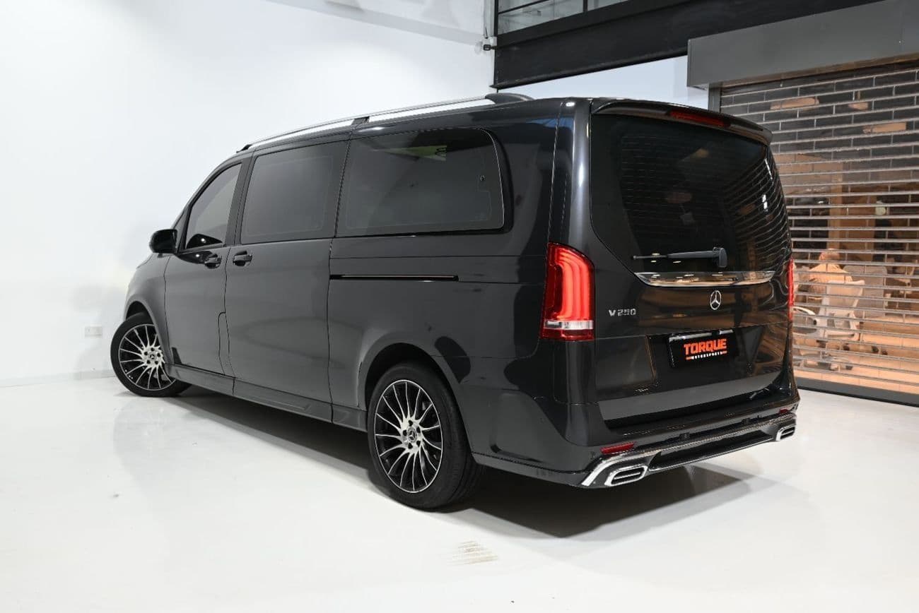 2023 Mercedes Benz V 250 thumbnail 6