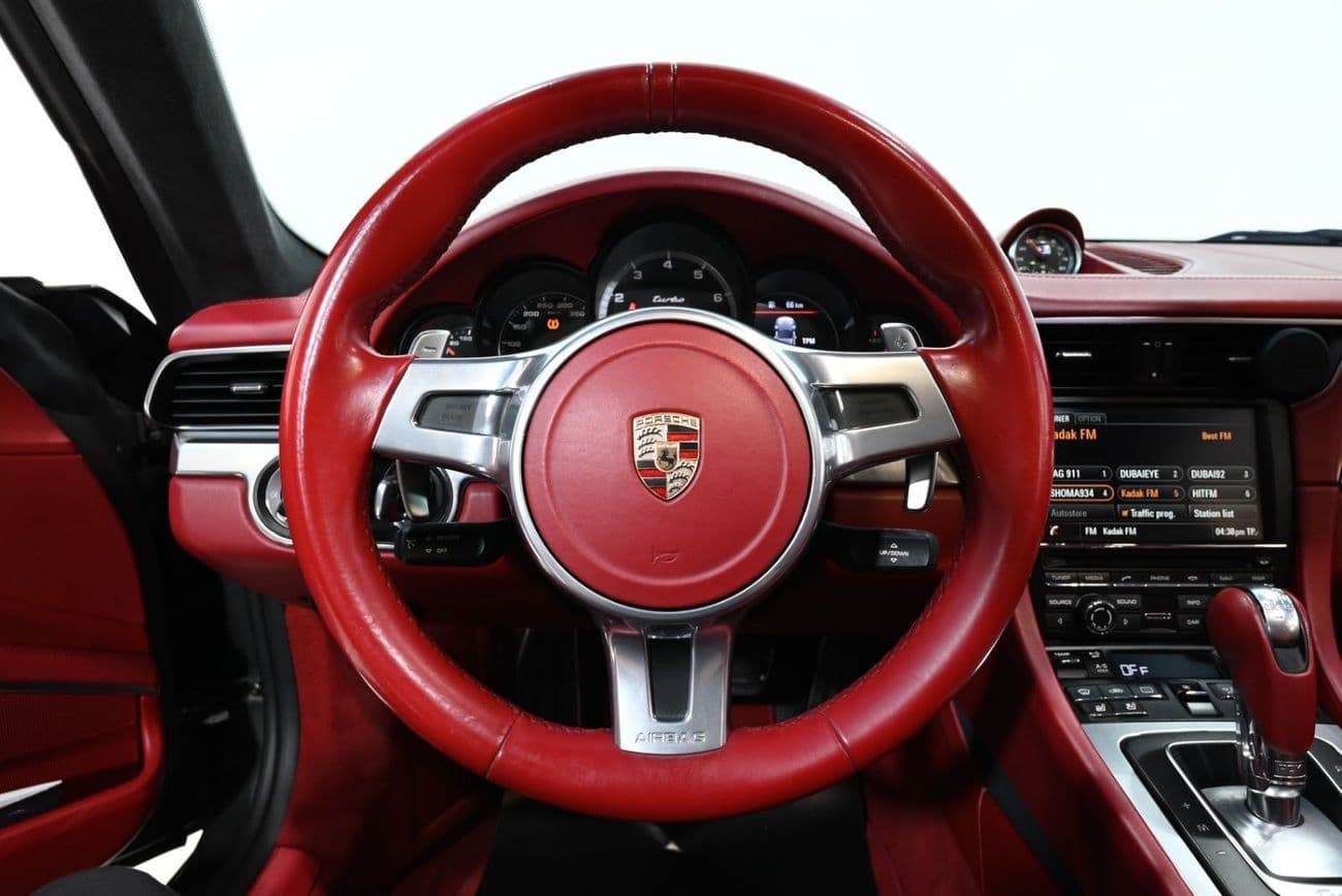 2014 Porsche 911 TURBO thumbnail 8