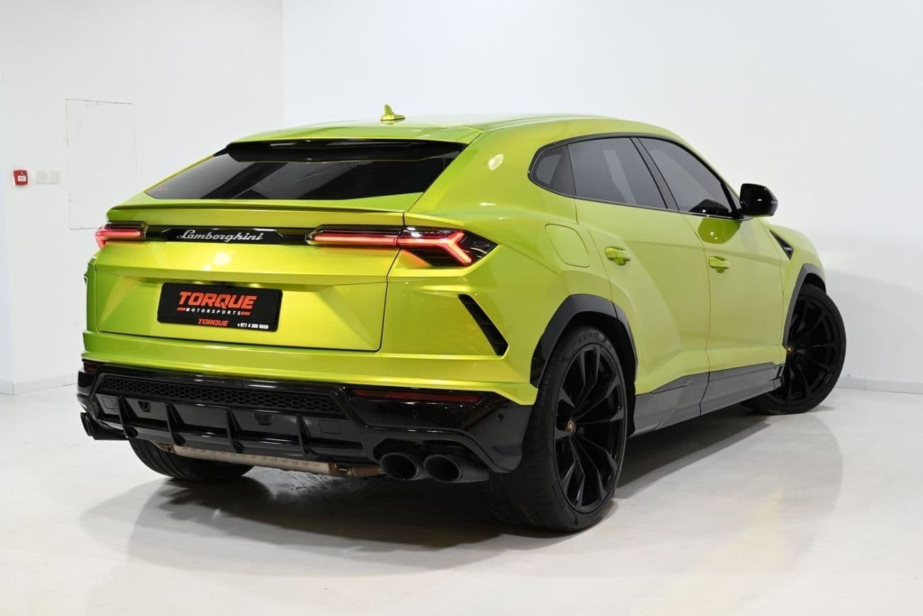 2022 Lamborghini Urus STD thumbnail 4