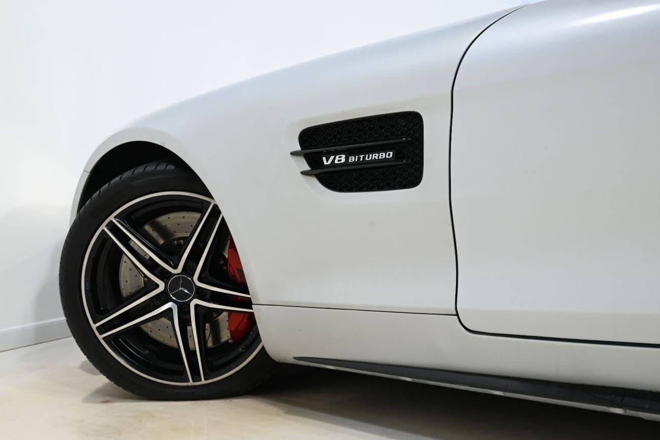 2018 Mercedes Benz AMG GT C thumbnail 8