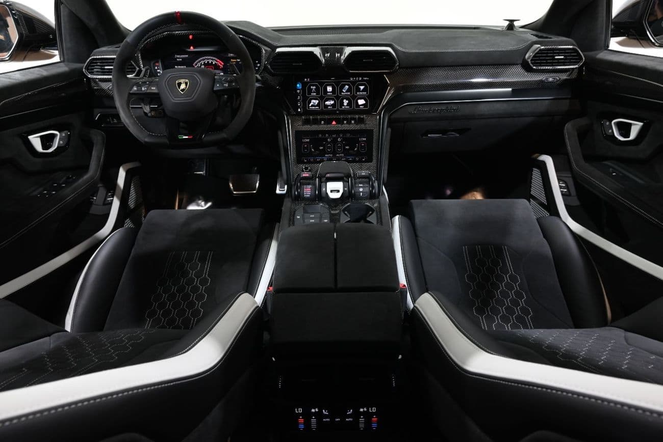 2020 Lamborghini Urus Performante thumbnail 7