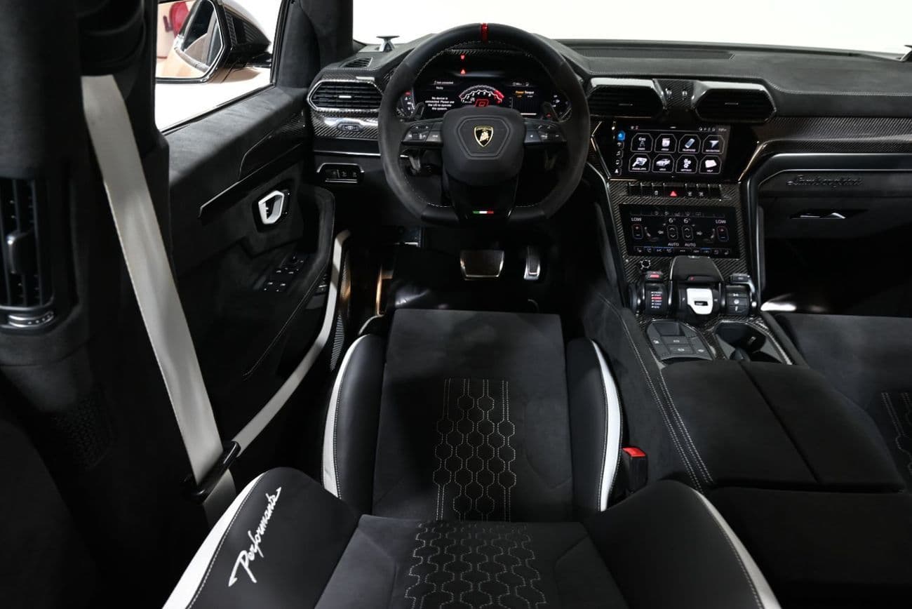 2020 Lamborghini Urus Performante thumbnail 8