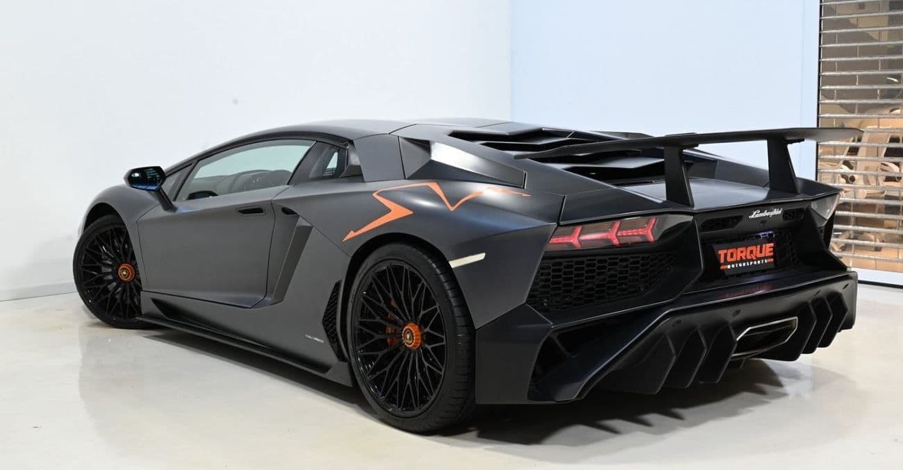 2015 Lamborghini Aventador LP 750 4 Super veloce thumbnail 8