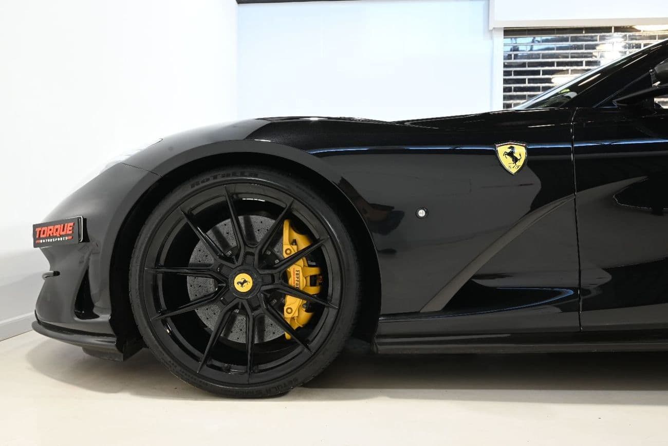 2021 Ferrari 812 GTS thumbnail 8