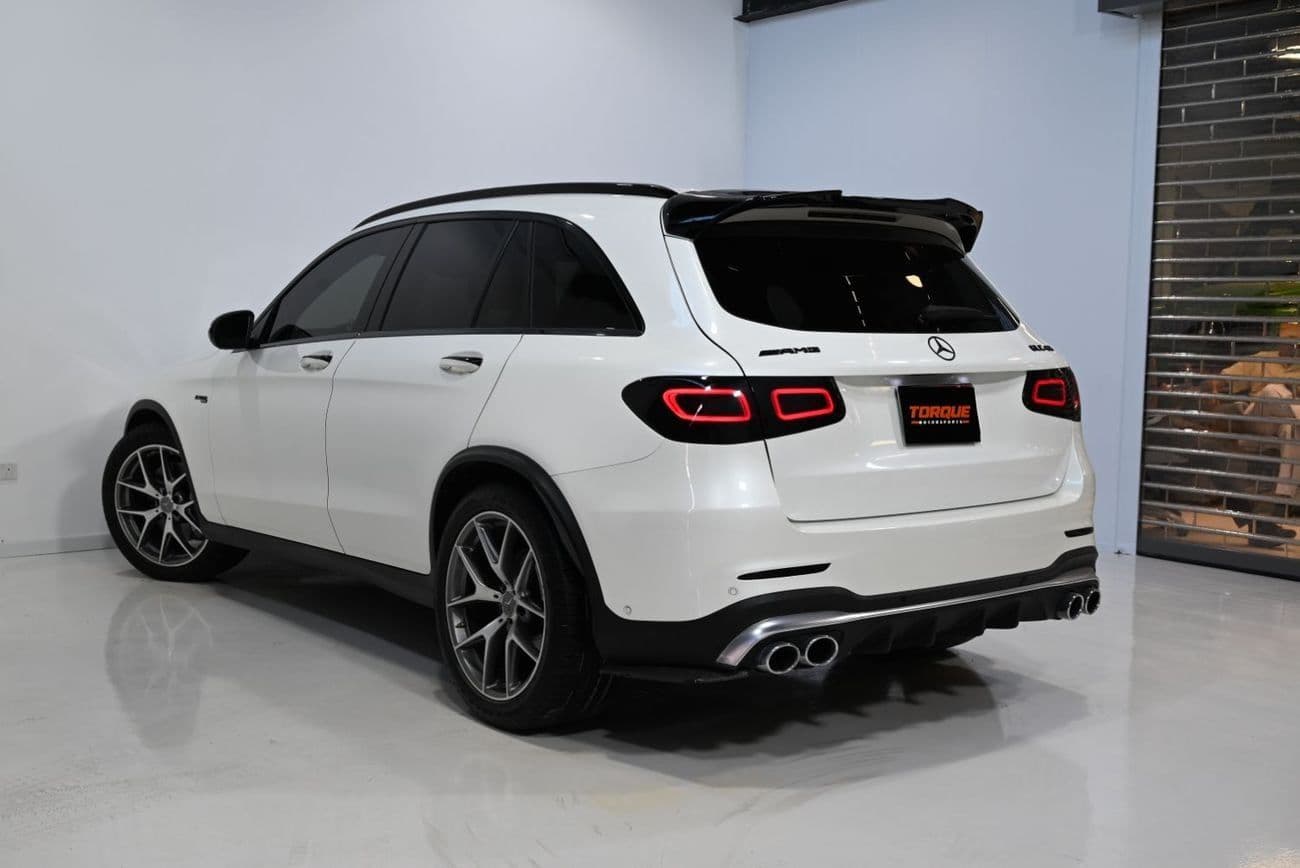 2021 Mercedes Benz GLC 43 AMG GLC 43 AMG 4Matic thumbnail 6