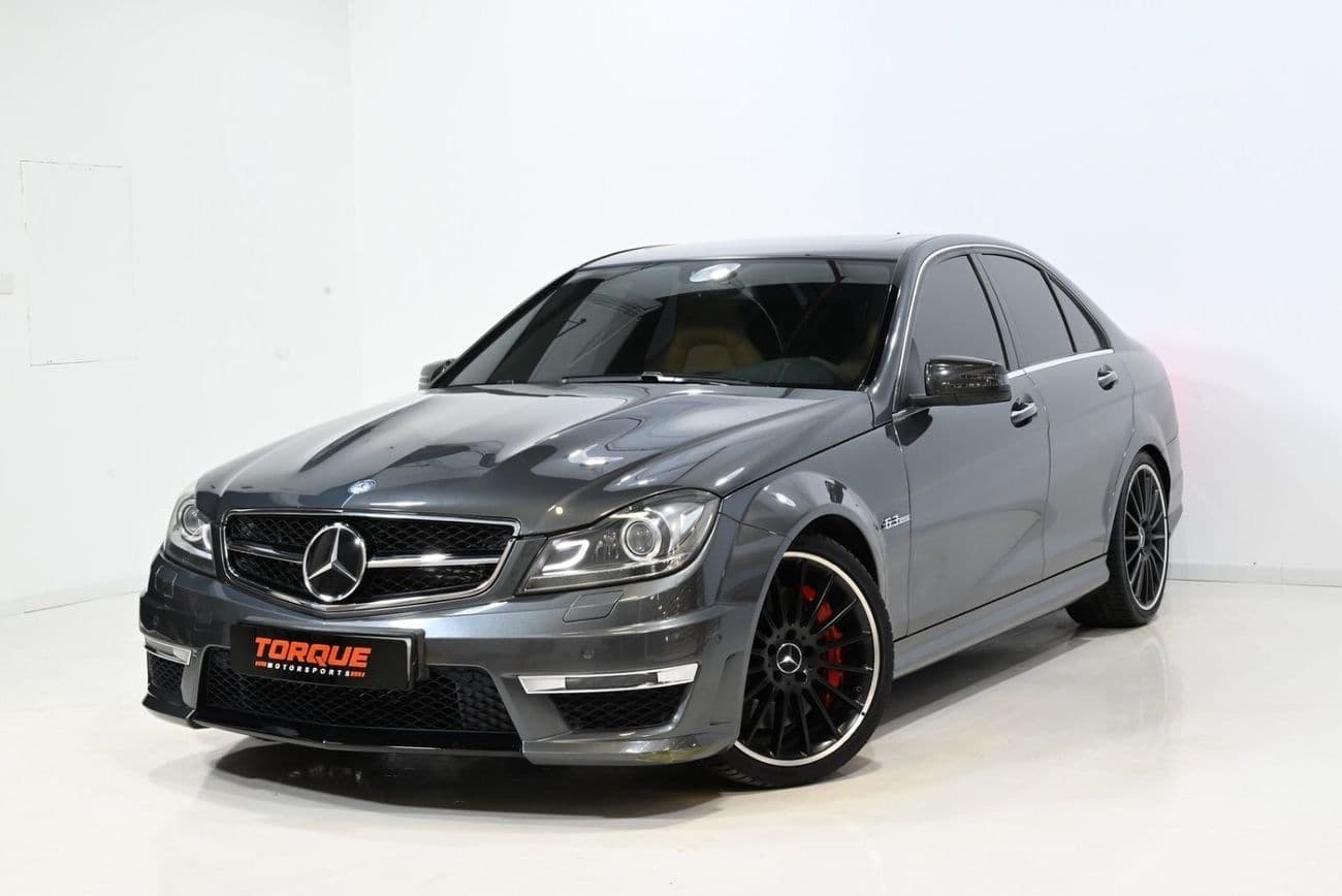 2013 Mercedes Benz C63 AMG C63 AMG thumbnail 3