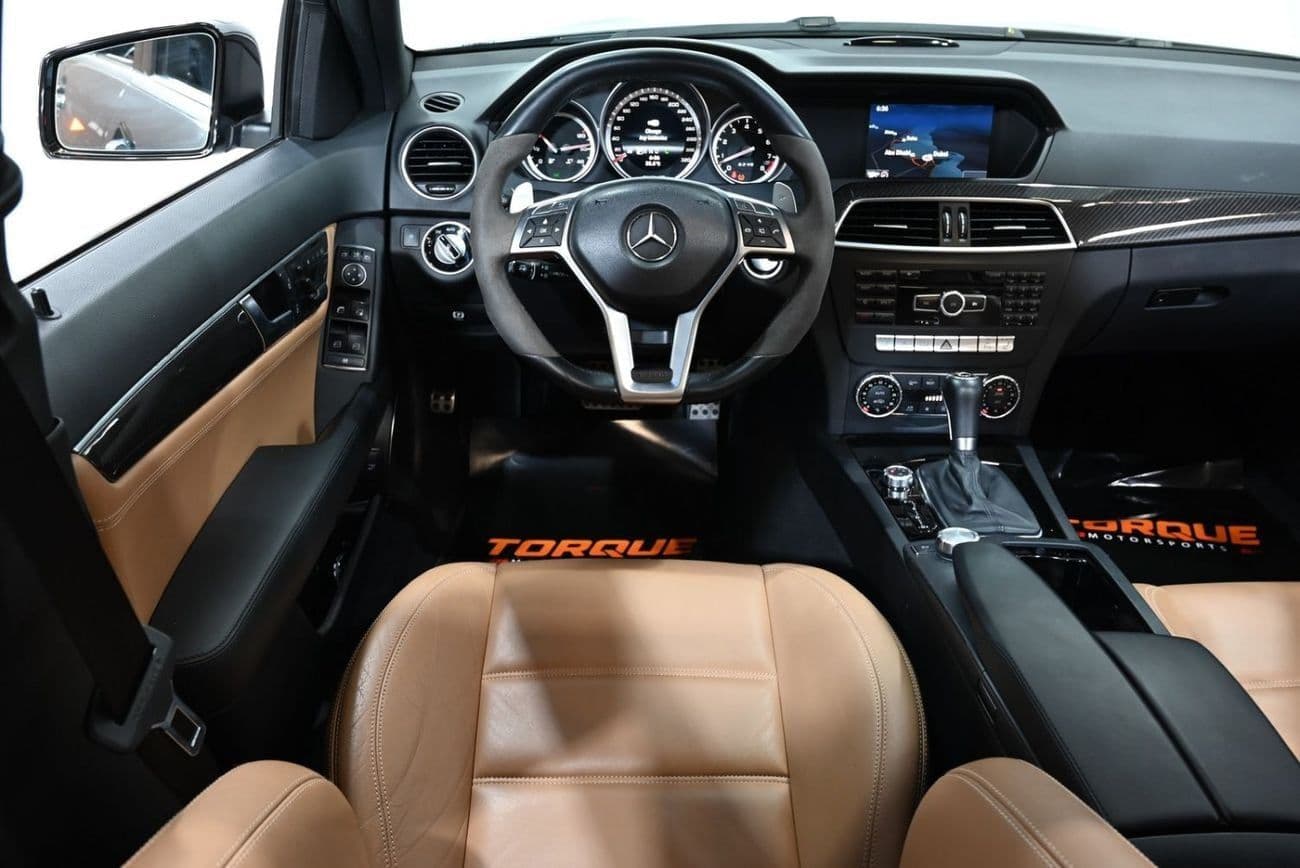 2013 Mercedes Benz C63 AMG C63 AMG thumbnail 8