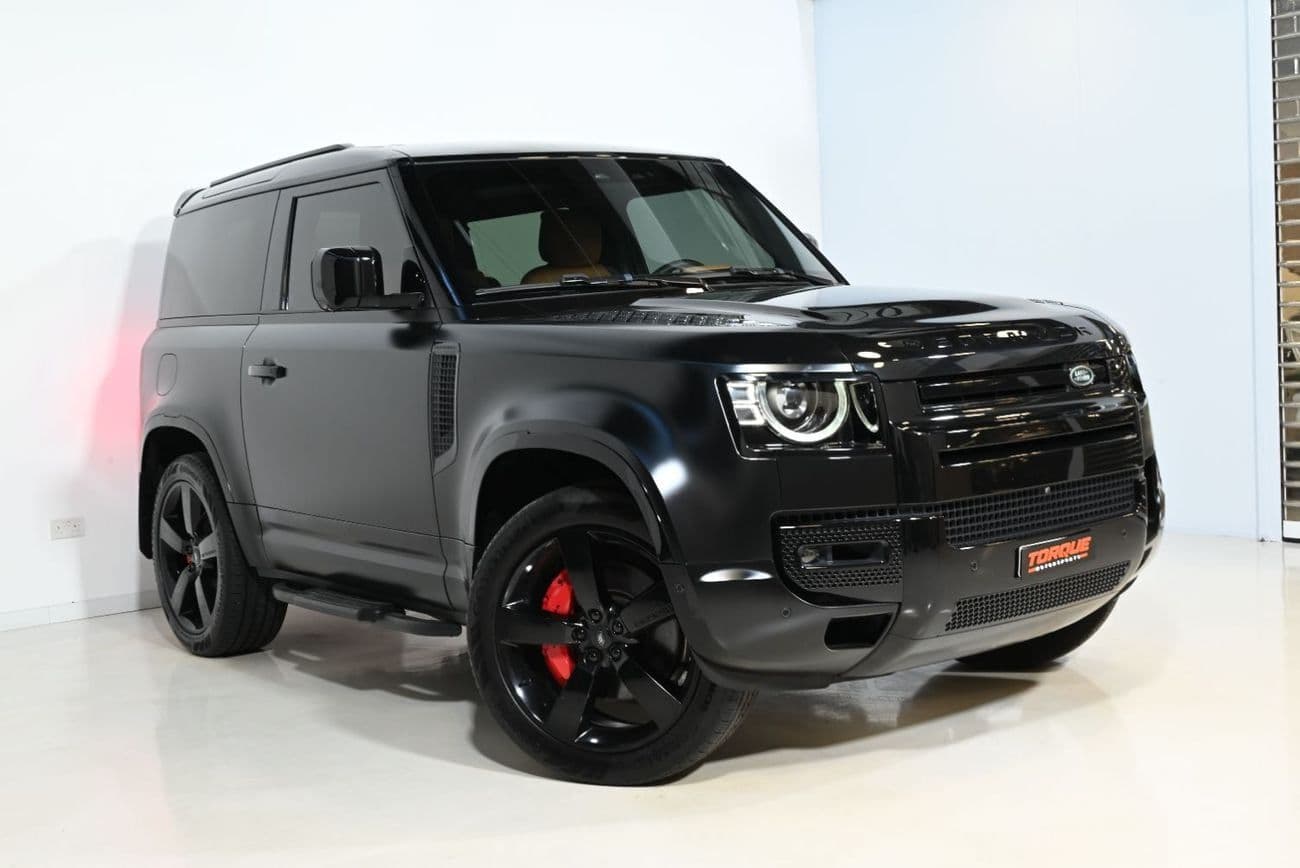 2024 Land Rover Defender 90 SE P400