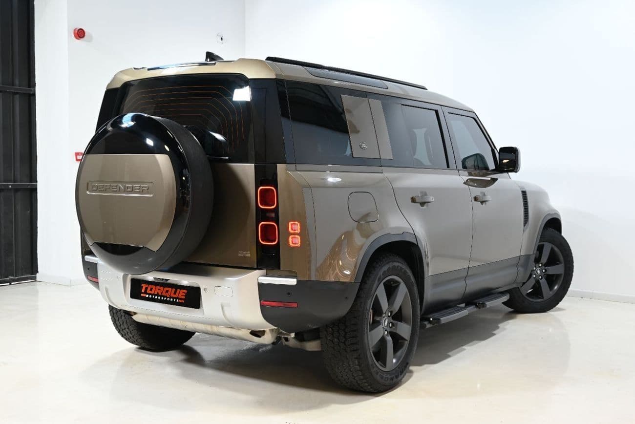 2024 Land Rover Defender 110 HSE P400 thumbnail 4