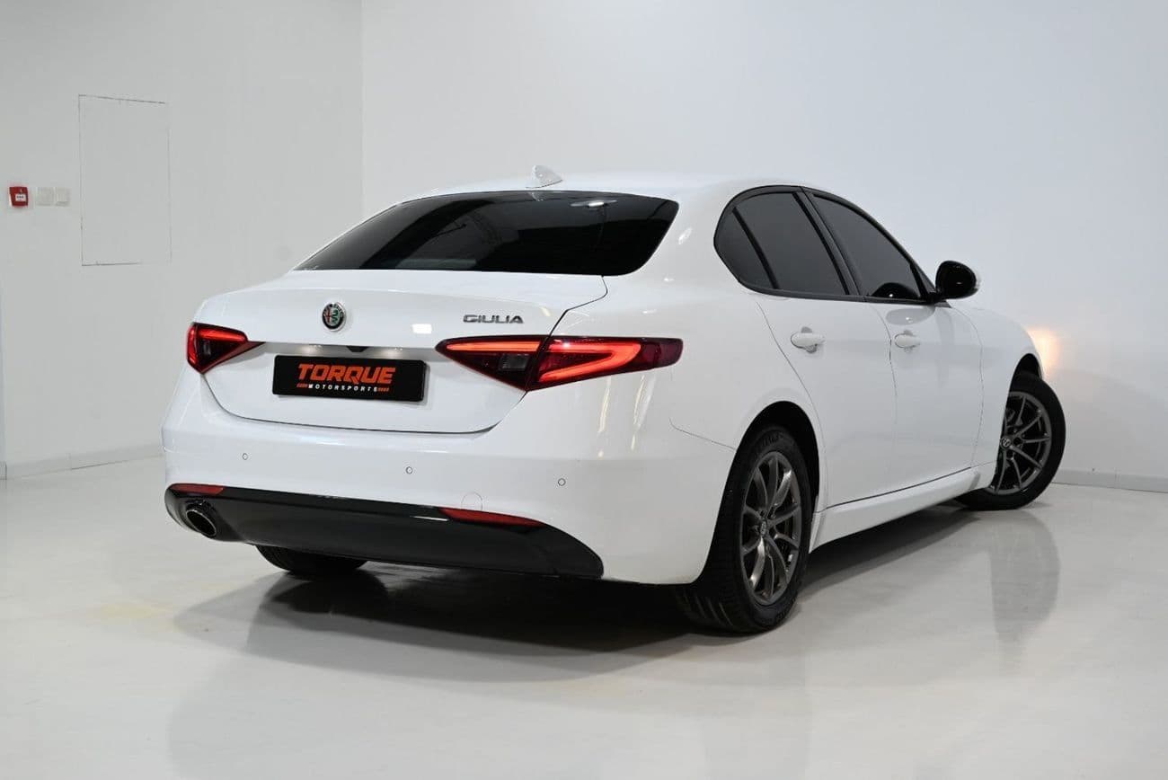2022 Alfa Romeo Giulia STD thumbnail 4