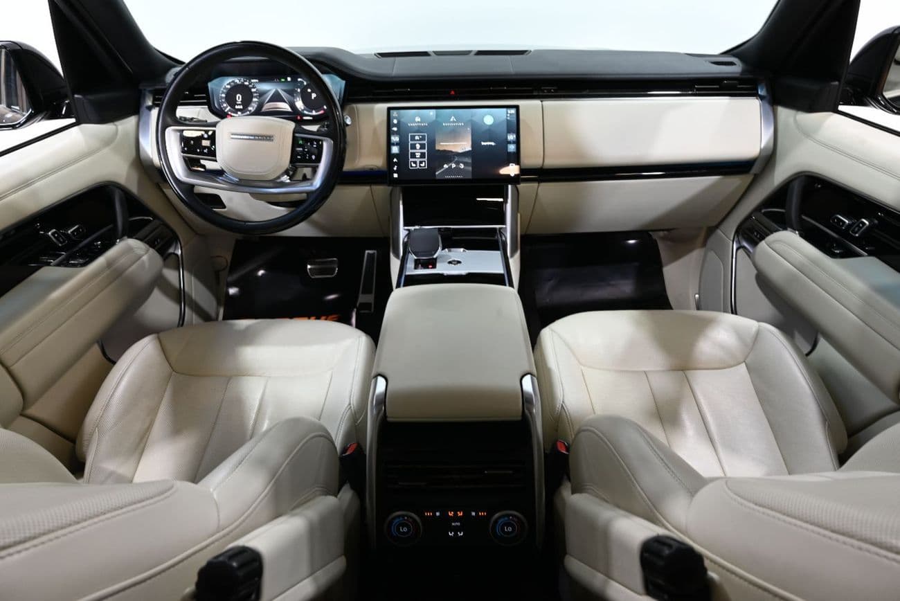 2025 Land Rover Range Rover SE thumbnail 7