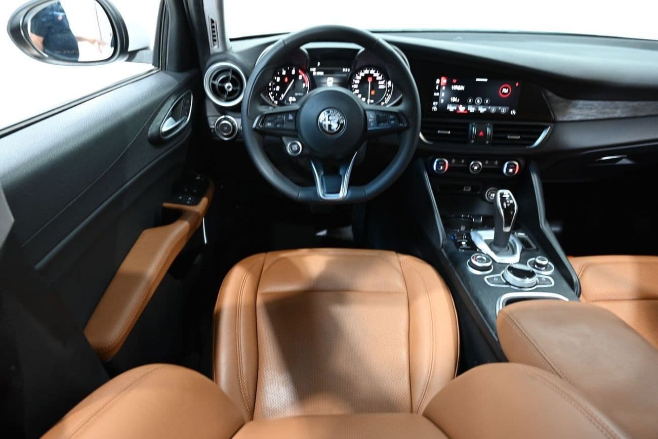2022 Alfa Romeo Giulia STD thumbnail 8