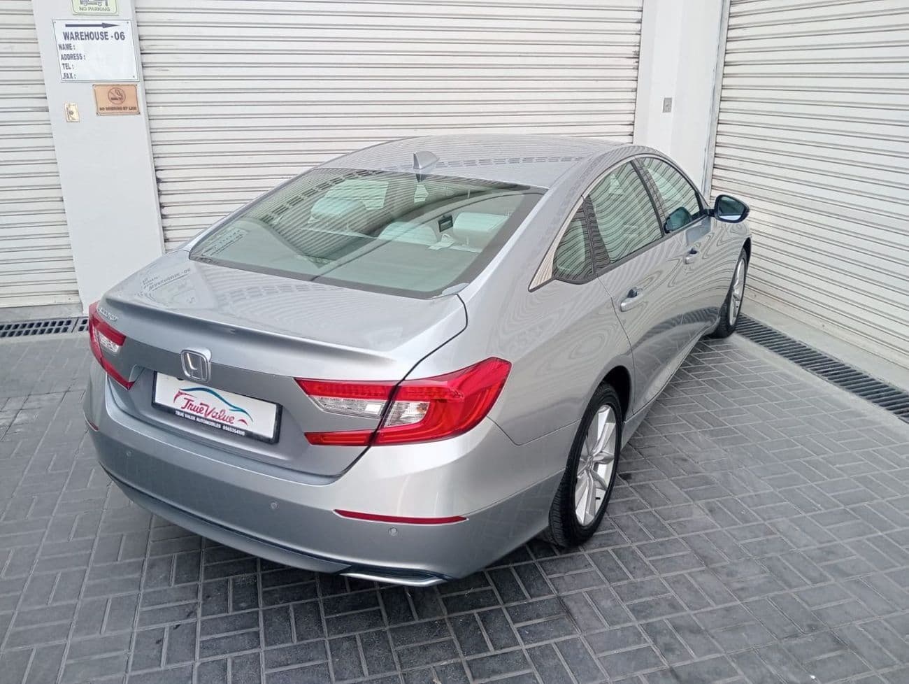 2022 Honda Accord LX thumbnail 3
