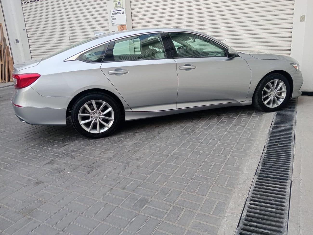 2022 Honda Accord LX thumbnail 6