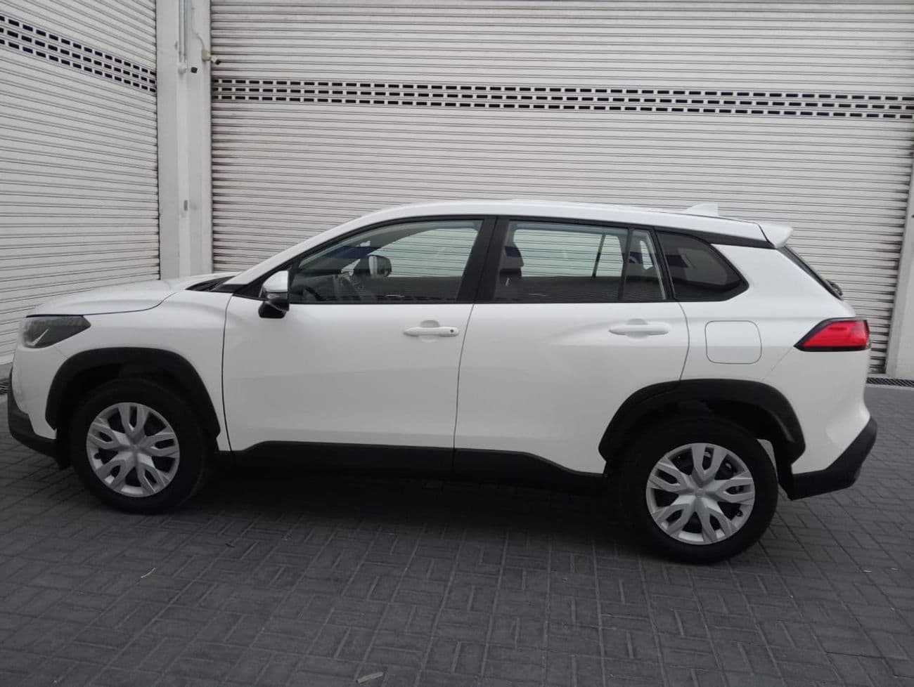 2023 Toyota Corolla Cross XL thumbnail 7