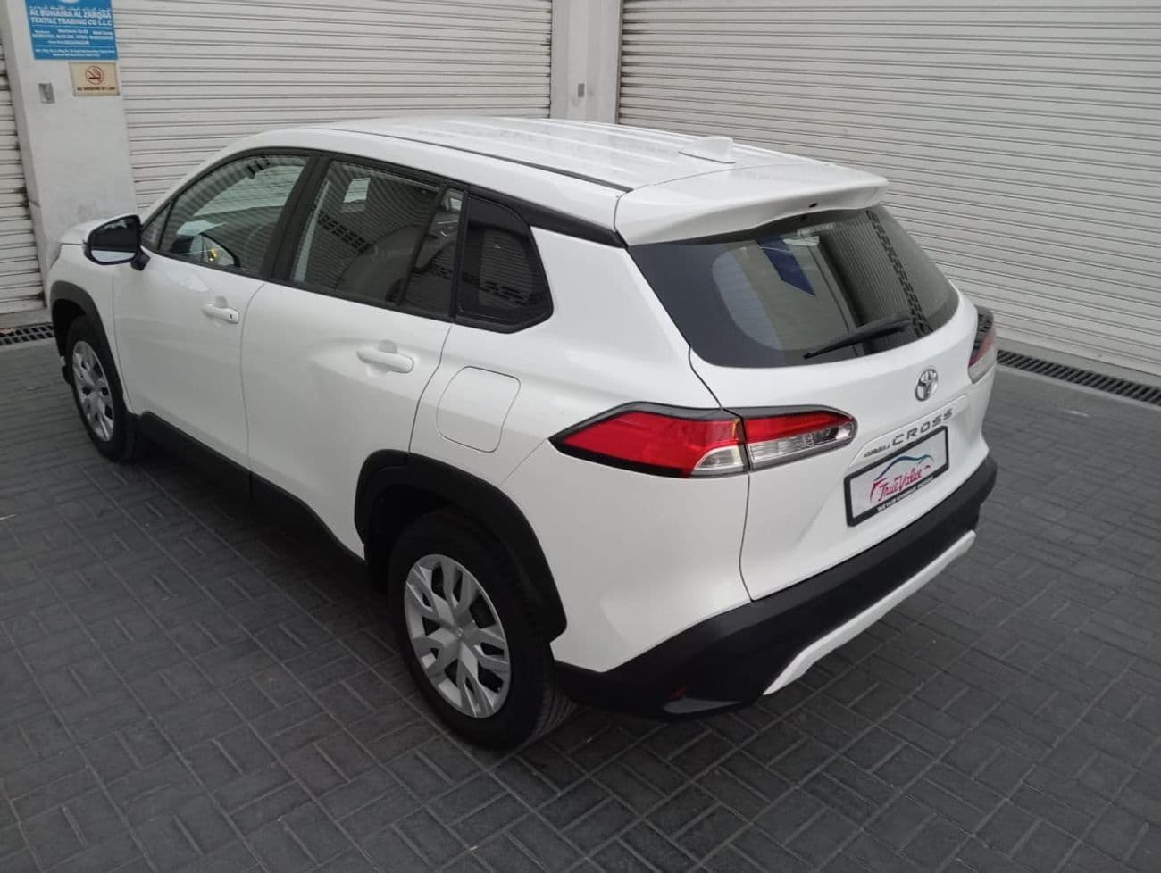 2023 Toyota Corolla Cross XL thumbnail 3
