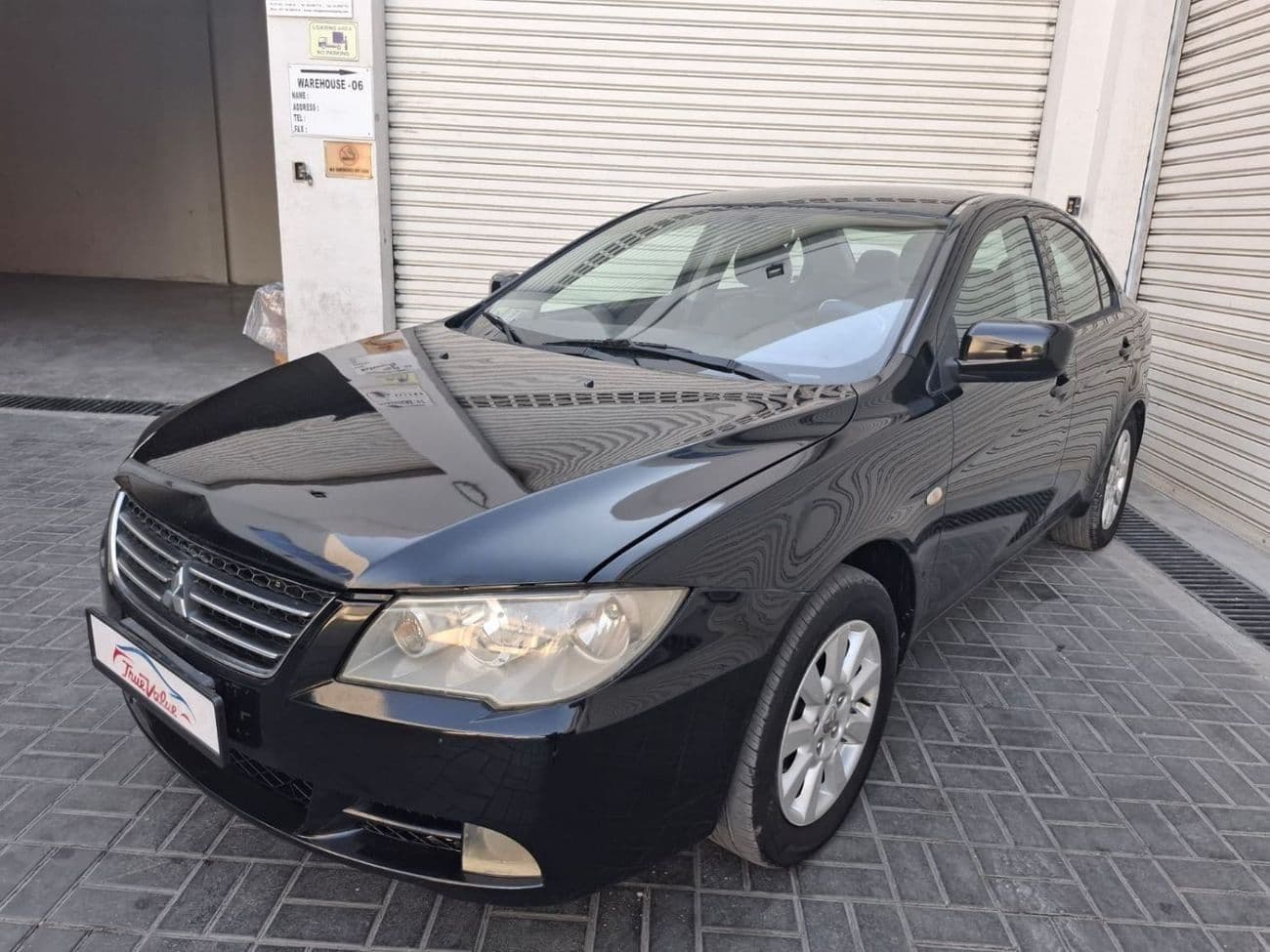 2014 Mitsubishi Lancer Fortis GLS thumbnail 2