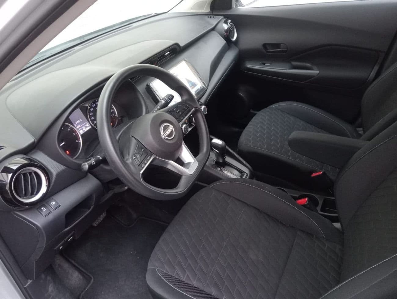 2024 Nissan Kicks SV thumbnail 7
