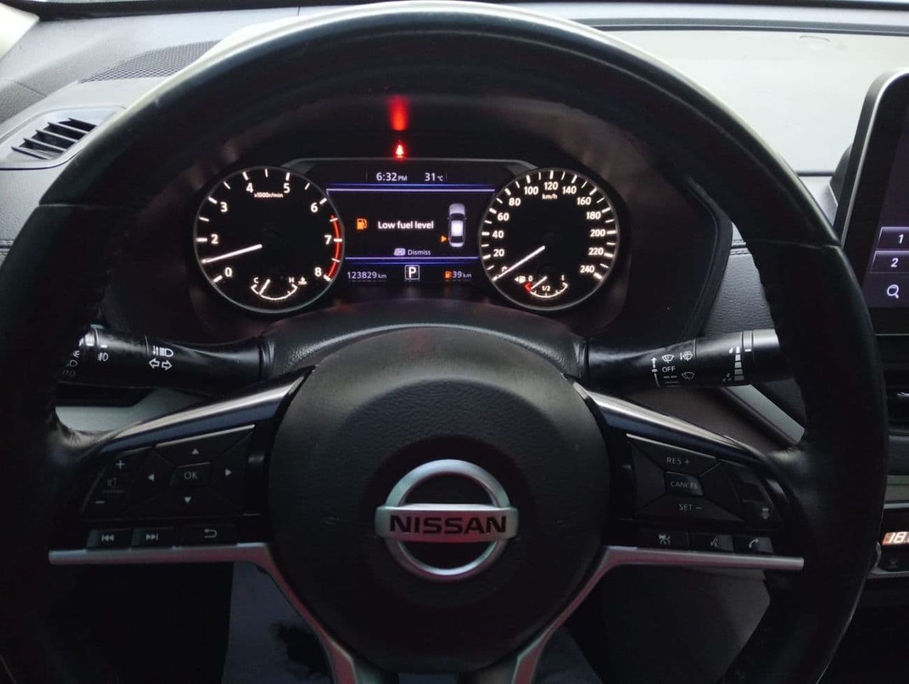 2020 Nissan Altima SV thumbnail 7