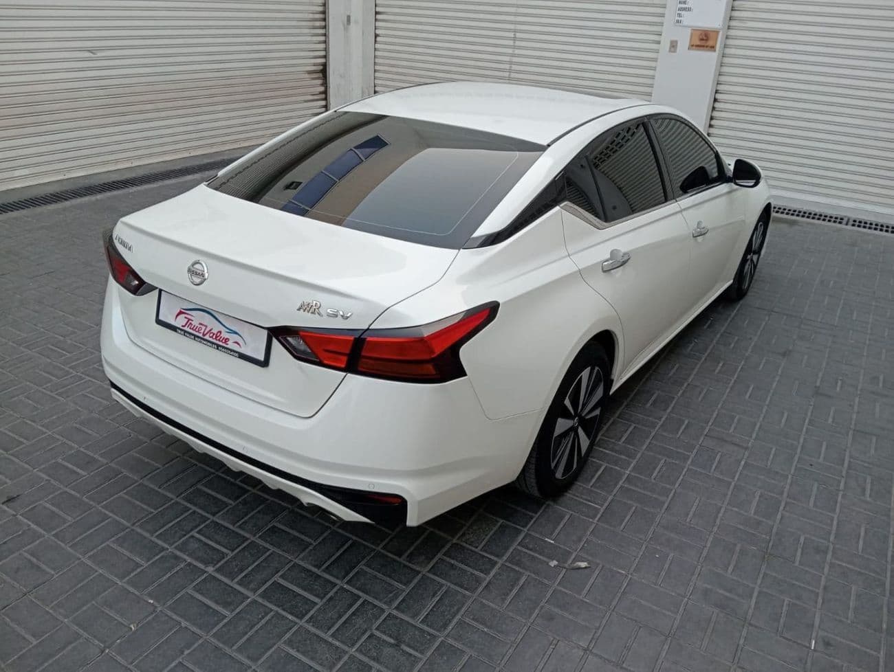 2020 Nissan Altima SV thumbnail 4