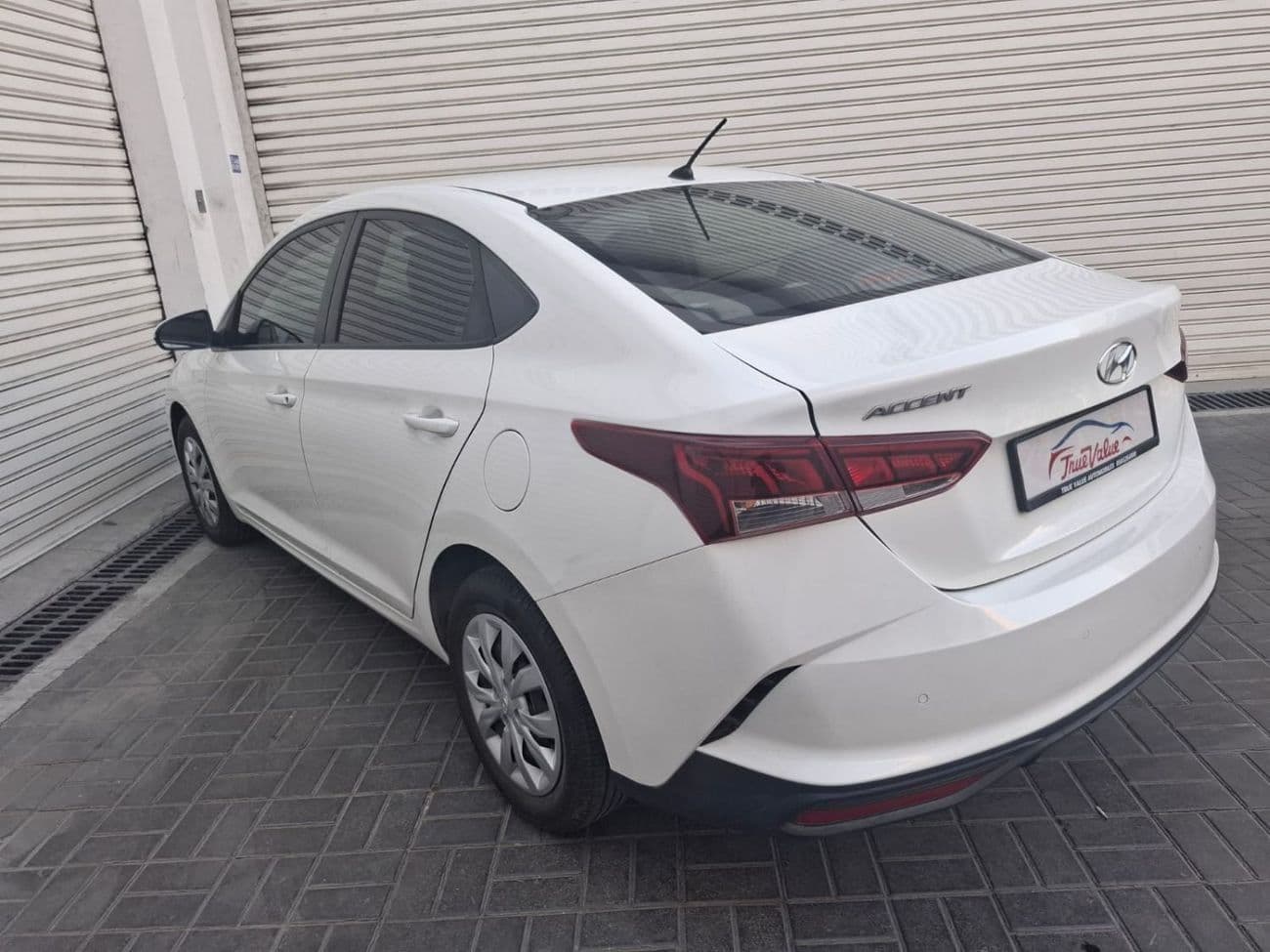 2021 Hyundai Accent SMART thumbnail 3