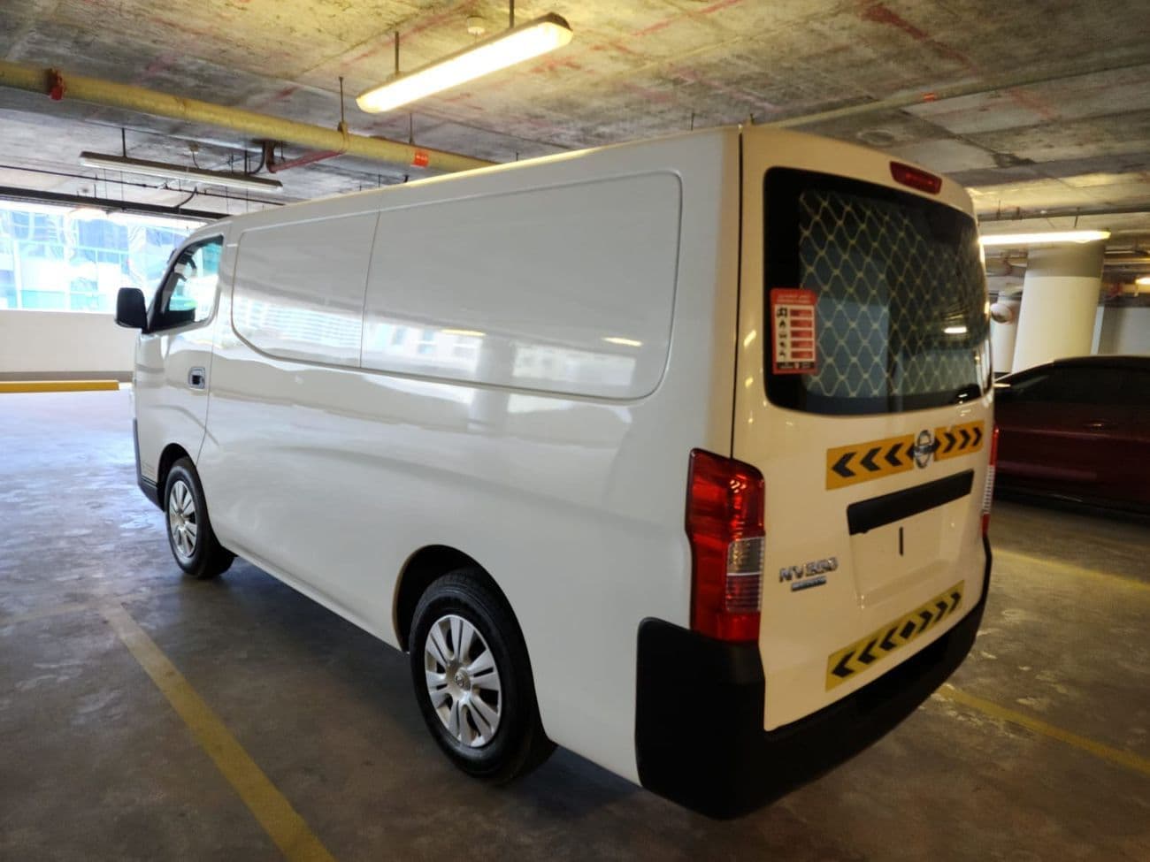 2021 Nissan Urvan STANDARD thumbnail 4