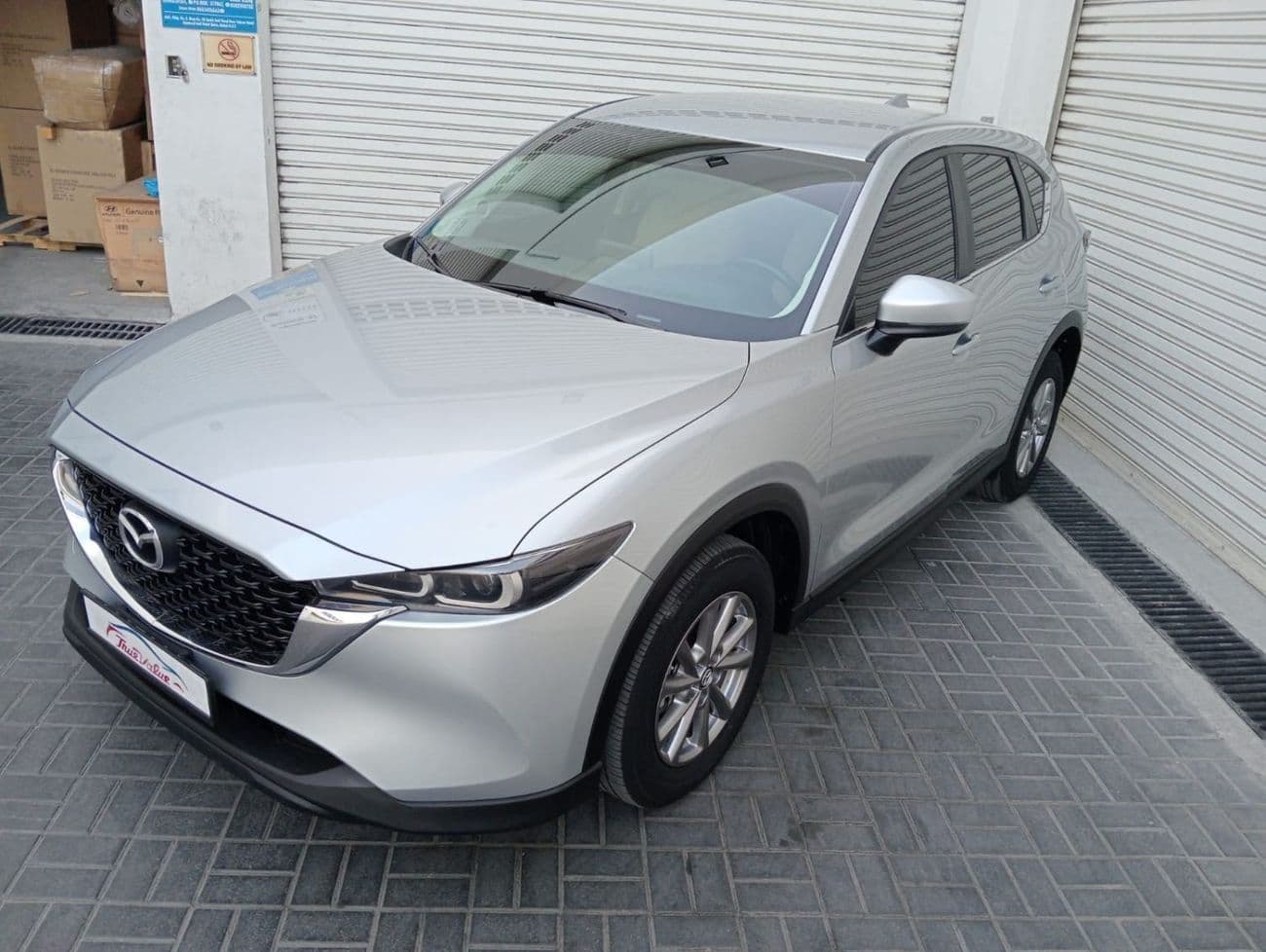 2024 Mazda CX 5 GL thumbnail 2