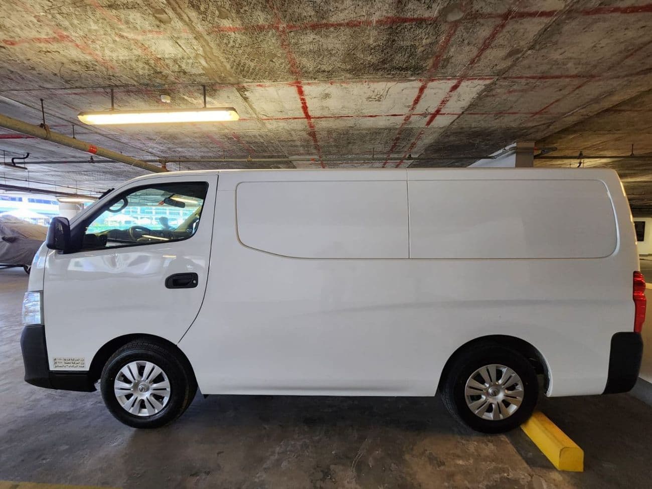 2021 Nissan Urvan STANDARD thumbnail 5