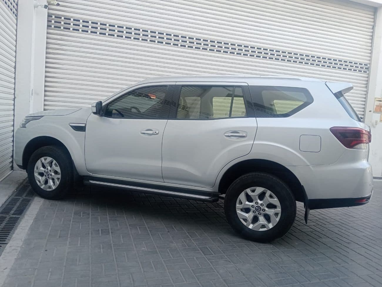 2022 Nissan X Terra TITANIUM thumbnail 4