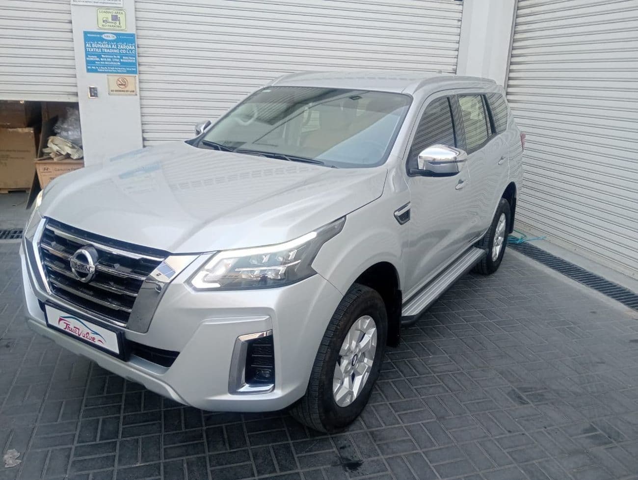 2022 Nissan X Terra TITANIUM thumbnail 2
