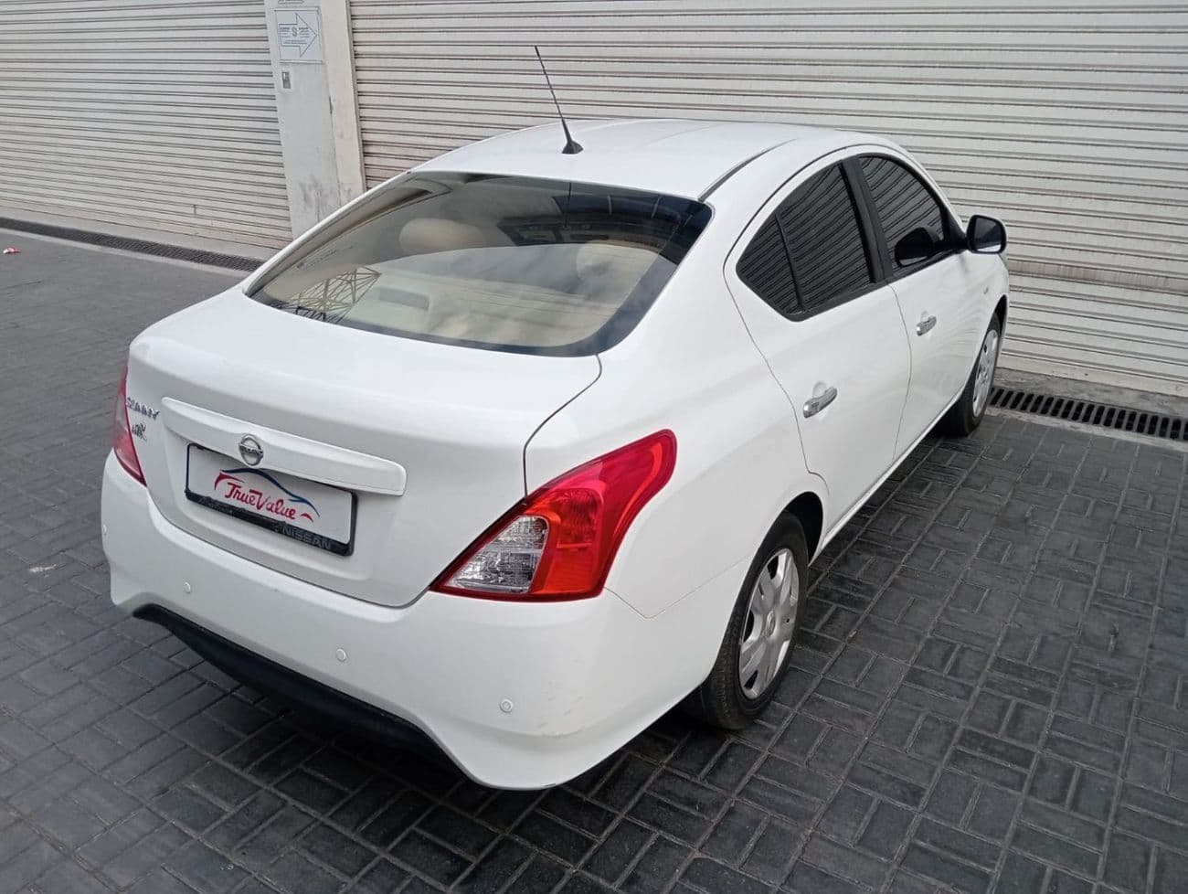 2023 Nissan Sunny SV thumbnail 3