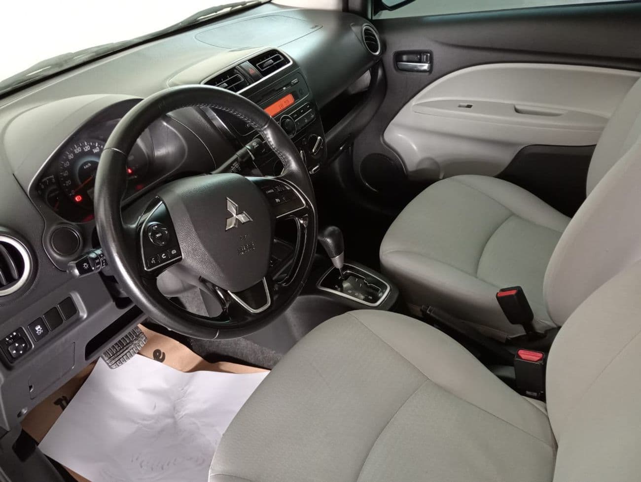 2022 Mitsubishi Attrage GLX thumbnail 6